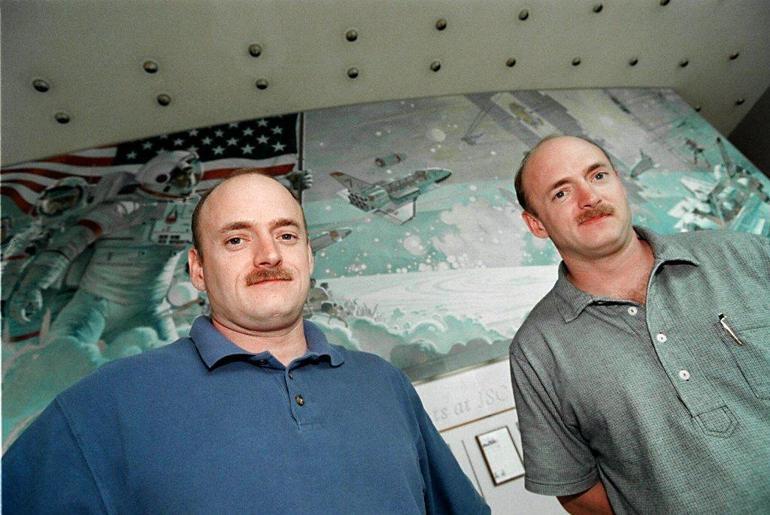 Scott ve Mark Kelly